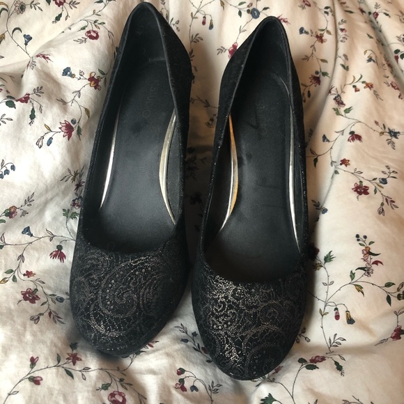 Black and gold wedges - Picture 4 of 5